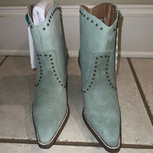 Womens Dingo Classy N Sassy Mint Suede Leather Bootie